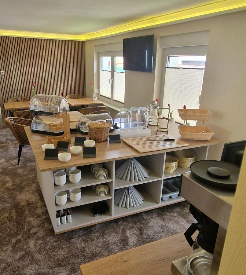 Hotel Rhin Inn Fehrbellin 외부 사진