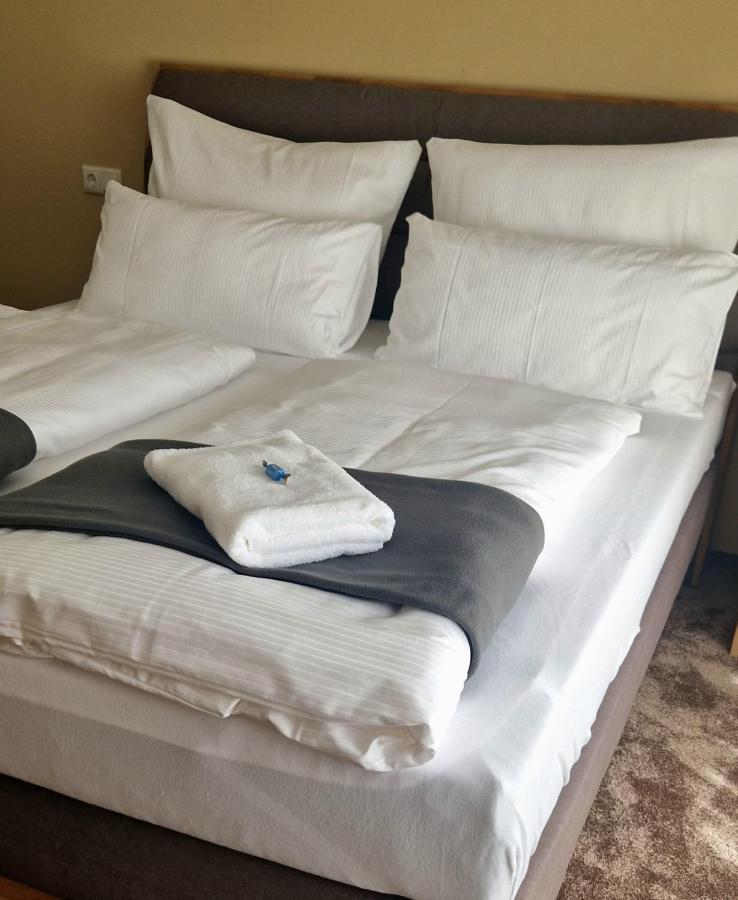 Hotel Rhin Inn Fehrbellin 외부 사진